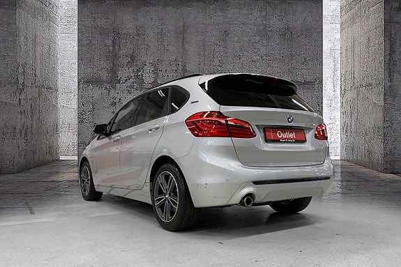 BMW 225xe 4 of 15