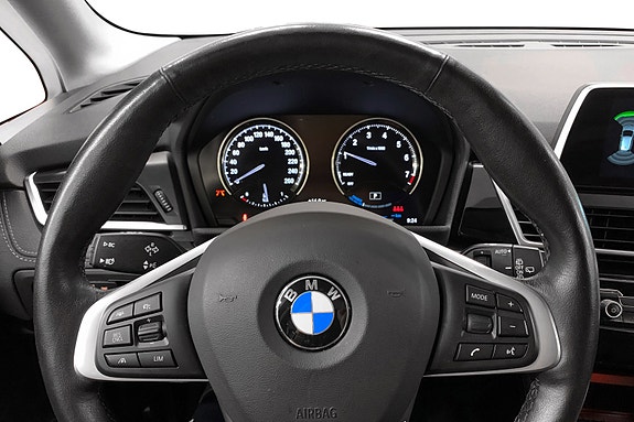 BMW 225xe 7 of 15