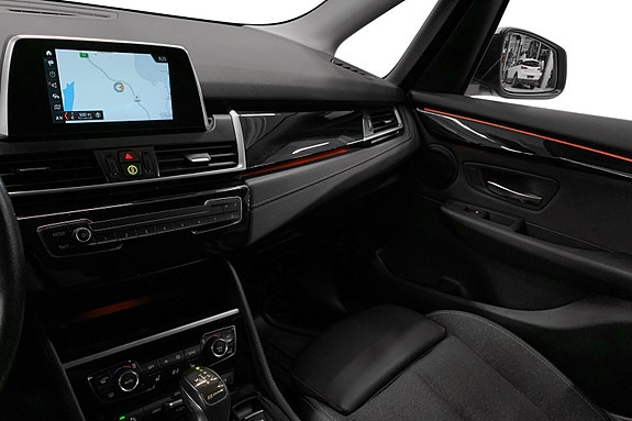 BMW 225xe 10 of 15