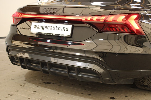 Audi e-tron GT 12 of 30