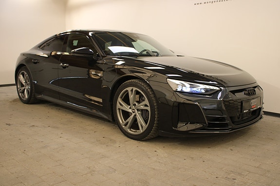 Audi e-tron GT 9 of 30