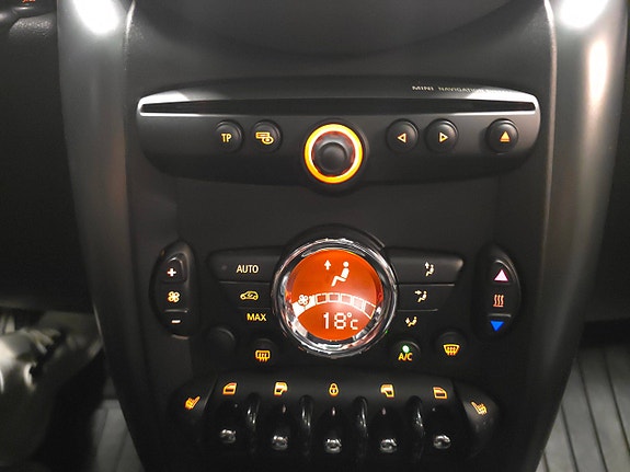 MINI Cooper S 22 of 30
