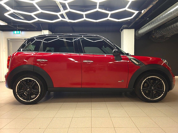 MINI Cooper S 11 of 30