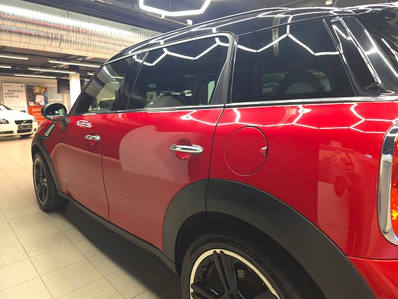 MINI Cooper S 6 of 30