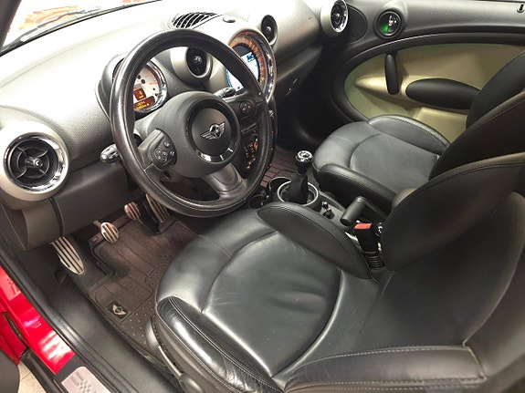 MINI Cooper S 30 of 30