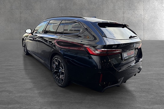 BMW i5 3 of 20