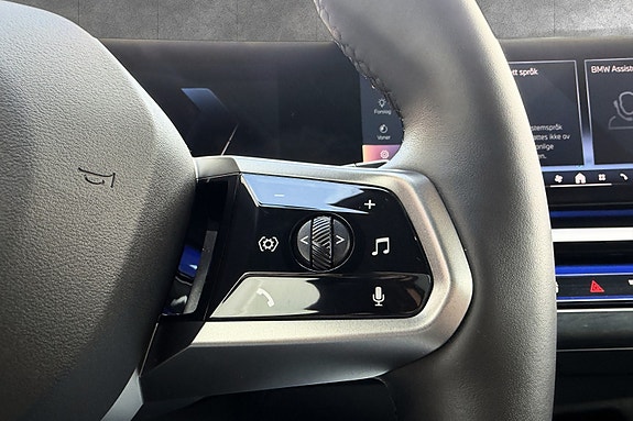 BMW i5 12 of 20