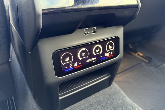 BMW i5 19 of 20