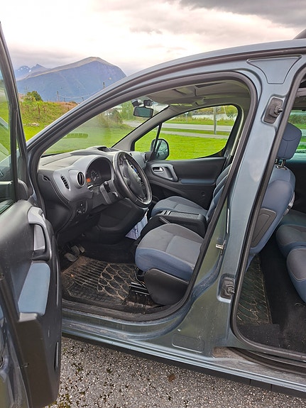 Citroen Berlingo 8 of 16