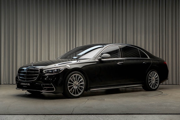 Mercedes-Benz S580 e 12 of 30