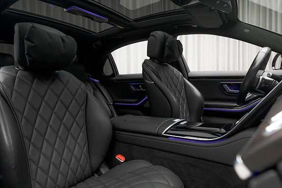 Mercedes-Benz S580 e 22 of 30