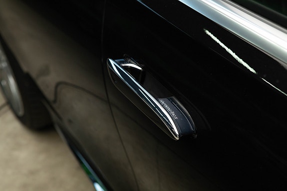 Mercedes-Benz S580 e 10 of 30