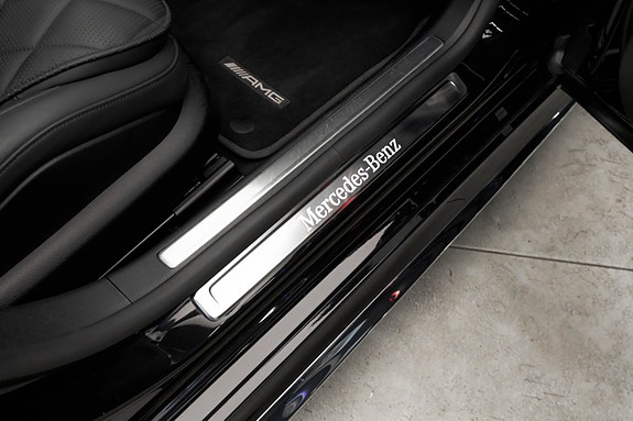 Mercedes-Benz S580 e 24 of 30