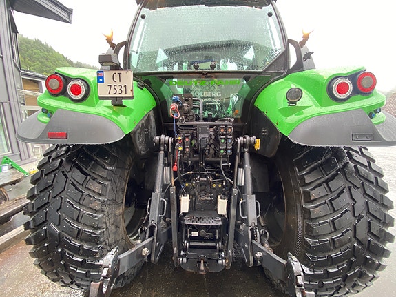 Deutz Fahr 6165.4 RC Shift 9 of 18