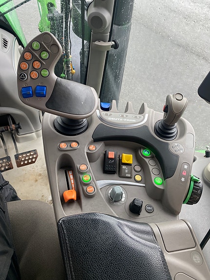 Deutz Fahr 6165.4 RC Shift 12 of 18