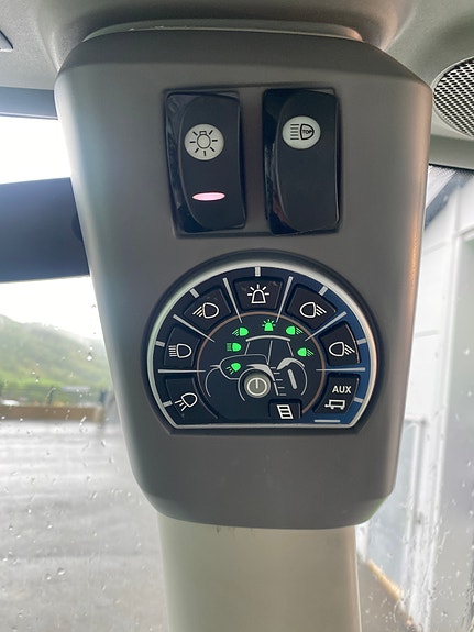 Deutz Fahr 6165.4 RC Shift 15 of 18