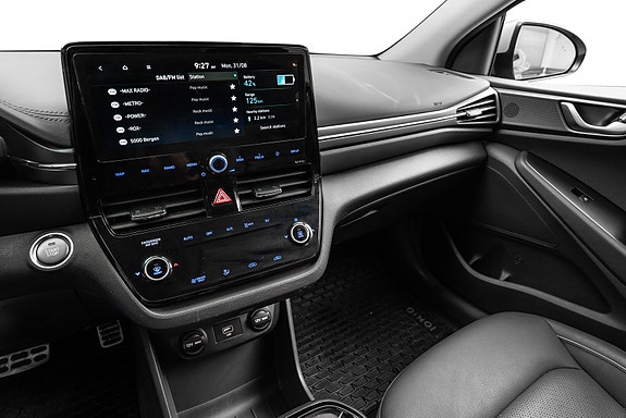 Hyundai IONIQ 12 of 29
