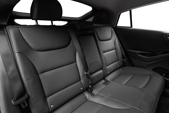 Hyundai IONIQ 27 of 29