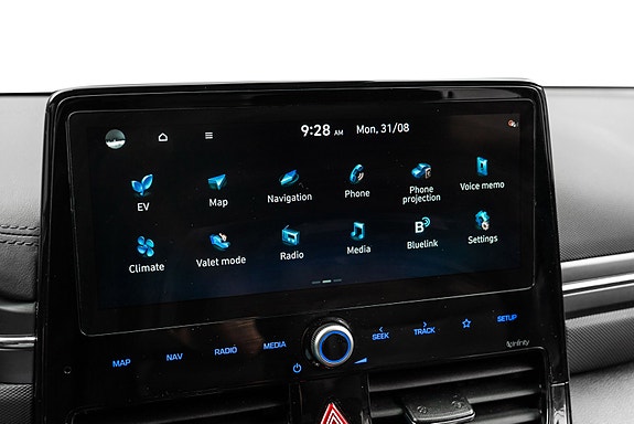 Hyundai IONIQ 25 of 29