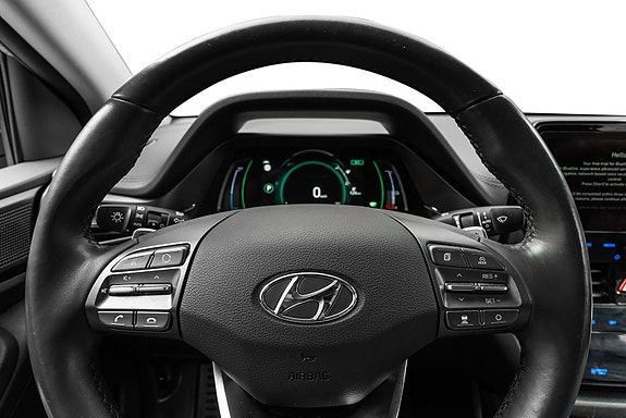 Hyundai IONIQ 18 of 29