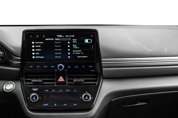 Hyundai IONIQ 21 of 29