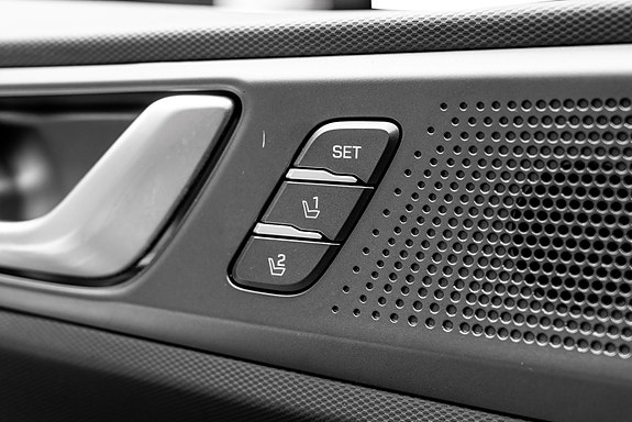 Hyundai IONIQ 14 of 29
