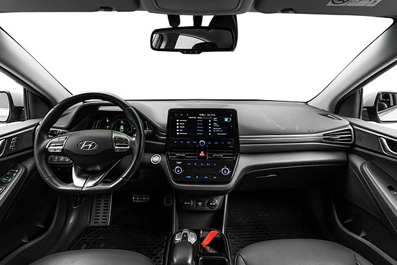 Hyundai IONIQ 17 of 29