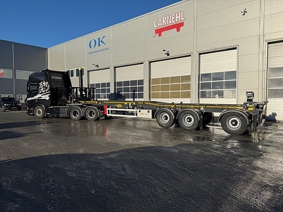 Andre TIPP CONTAINERSEMI MED HYDRAULISK FLYTTING AV CONTAINER 3 of 11