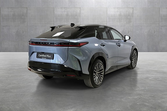 Lexus RZ450e 5 of 25