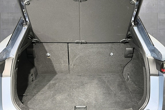 Lexus RZ450e 24 of 25