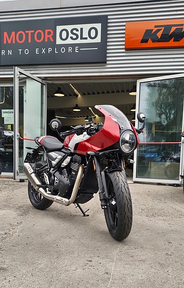 Triumph Thruxton 400 (kampanje) 2 of 4
