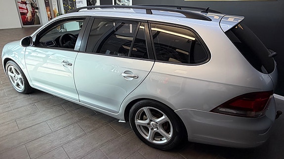 Volkswagen Golf VI 6 of 30