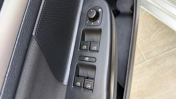 Volkswagen Golf VI 29 of 30