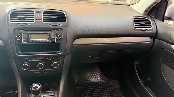 Volkswagen Golf VI 25 of 30