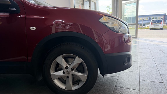 Nissan Qashqai 4 of 30