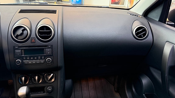 Nissan Qashqai 27 of 30