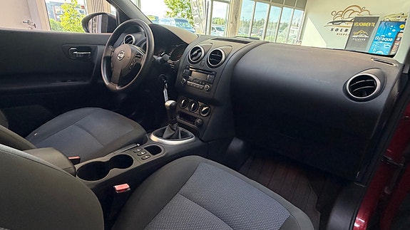 Nissan Qashqai 24 of 30