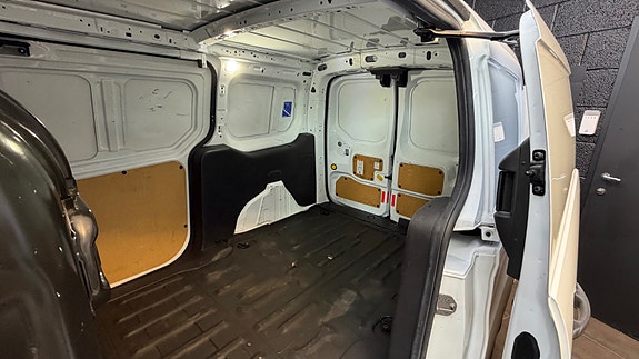 Ford Transit Connect 22 of 30