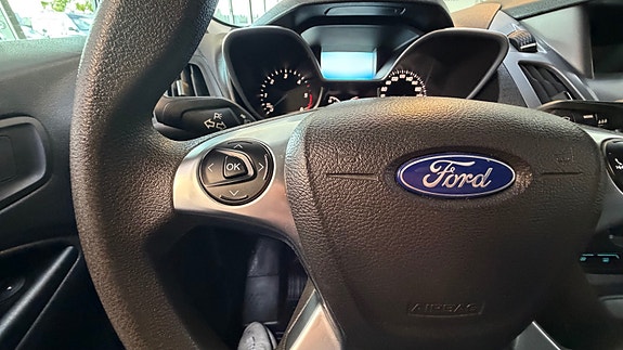 Ford Transit Connect 28 of 30