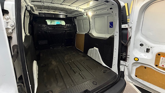 Ford Transit Connect 19 of 30