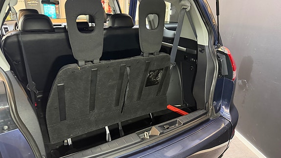 Citroen C-Crosser 25 of 30