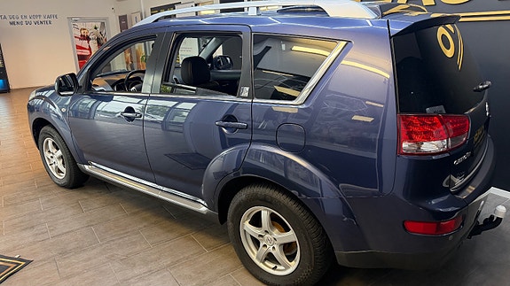 Citroen C-Crosser 10 of 30