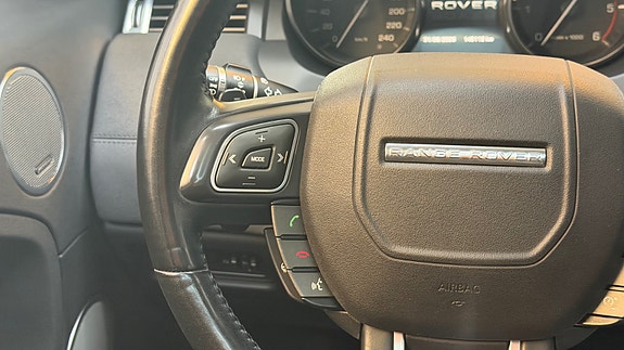 Land Rover Range Rover Evoque 29 of 30