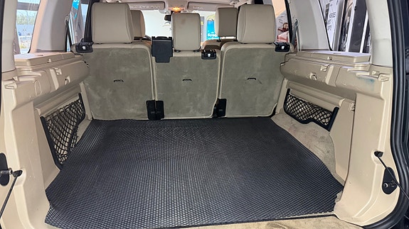 Land Rover Discovery 4 17 of 30