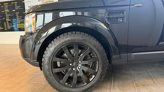 Land Rover Discovery 4 11 of 30