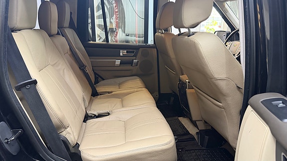 Land Rover Discovery 4 13 of 30