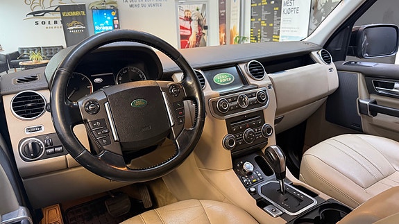 Land Rover Discovery 4 20 of 30