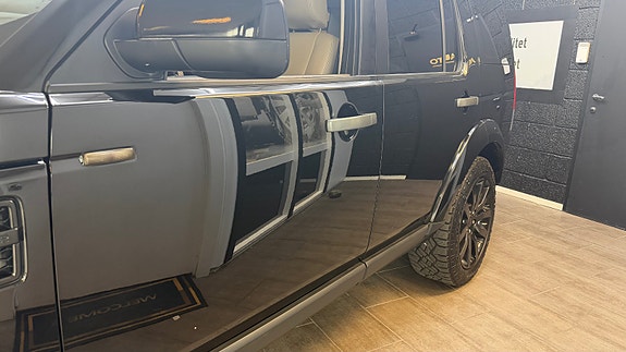 Land Rover Discovery 4 10 of 30