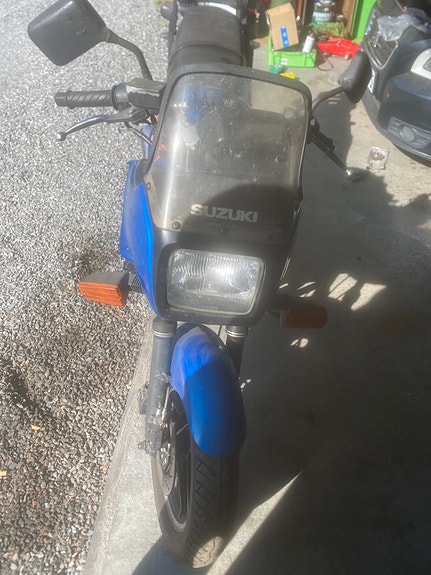Suzuki GSX 750 ES 5 of 6