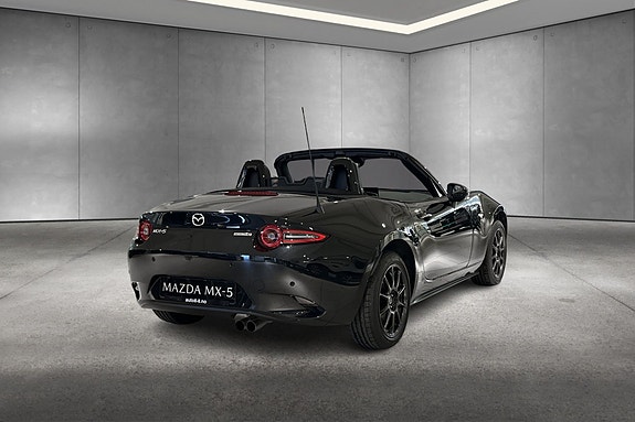 Mazda MX-5 8 of 20